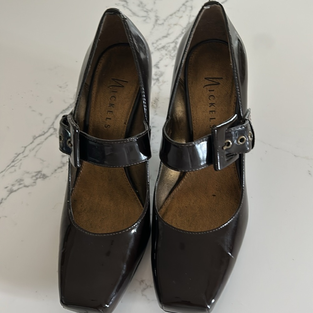 Nickels brown patent leather pumps size 8